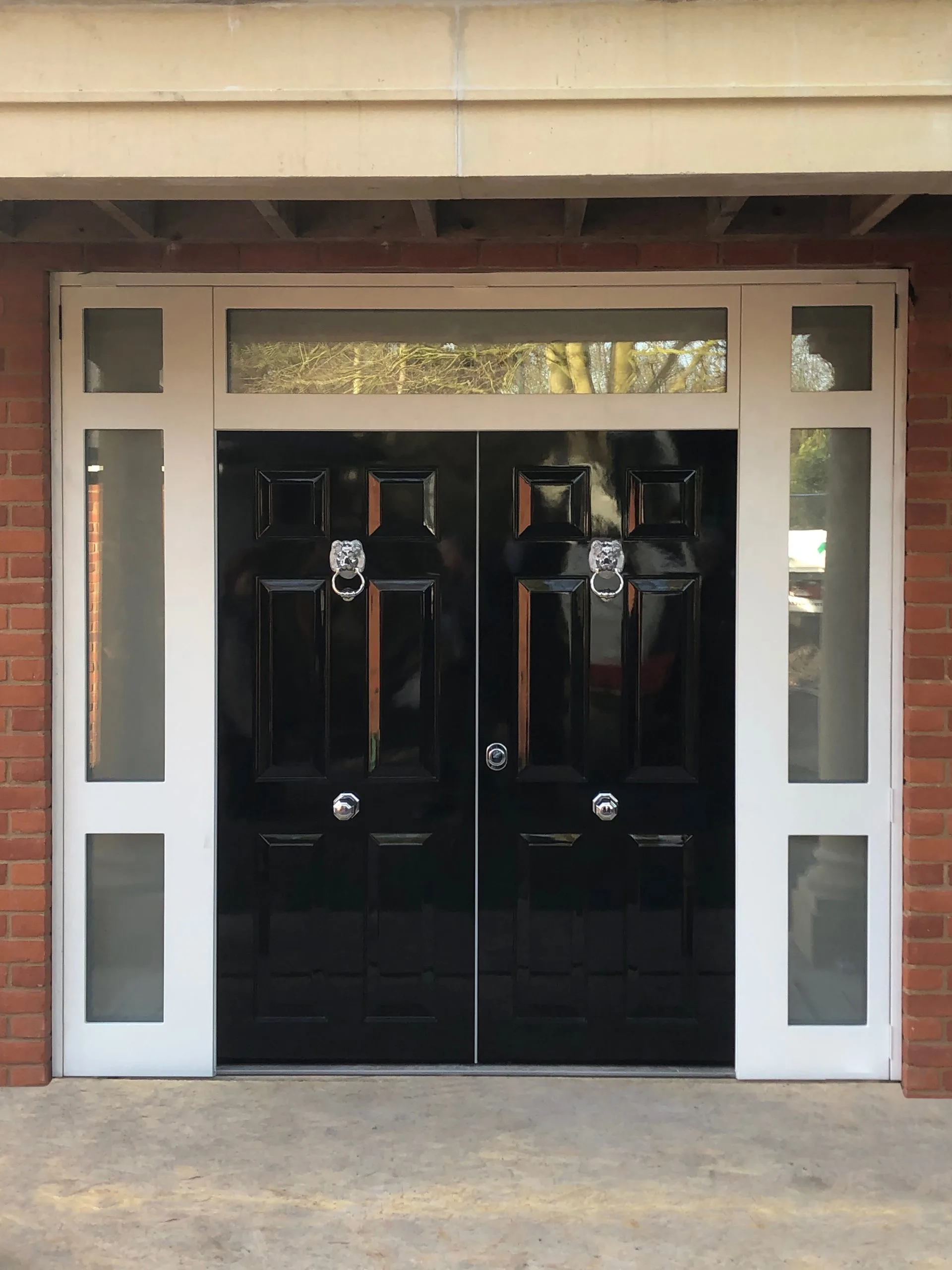 Curved glass front door UK modern glazed entrance