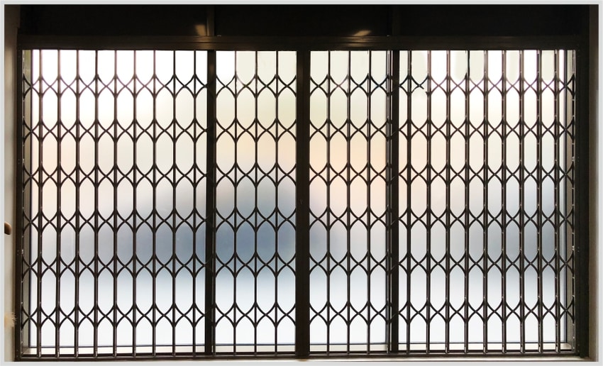 8 - Shutters & Grilles